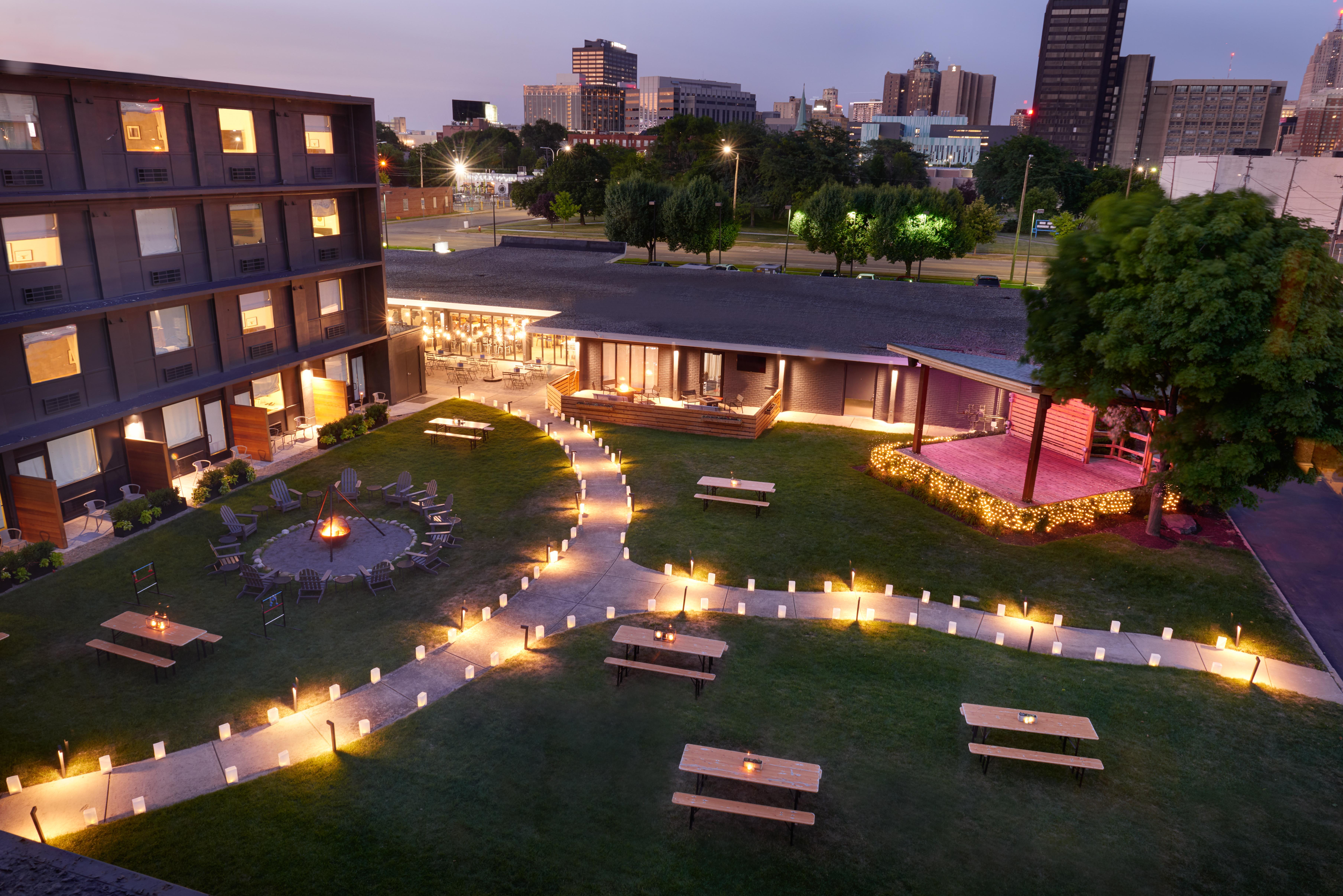 Trumbull And Porter - Downtown 4*